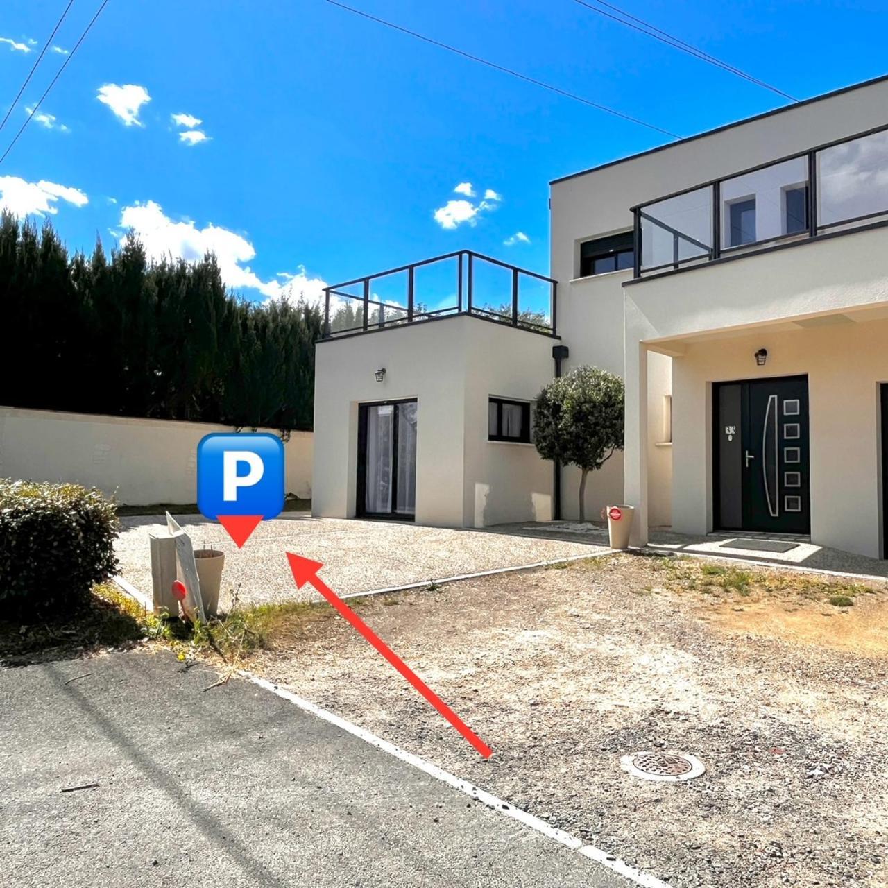 Chambre Independante Rdc Avec Sdb, Wc Et Parking 尚布雷莱图尔 外观 照片